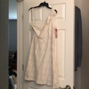 Mereno-Target cream lace one shoulder dress